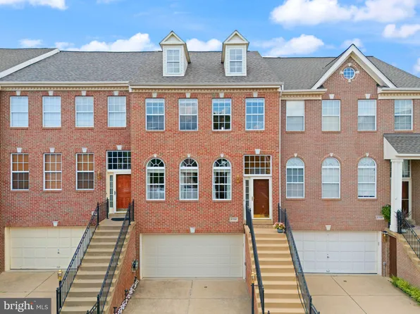 21124 Angela Sq, Sterling, VA 20166