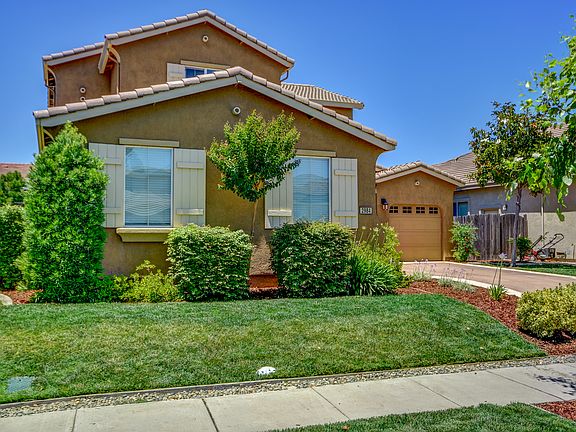 2nd image of 2984 Mojave Dr