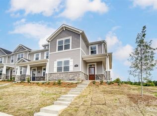 3938 Cheyney Park Dr, Charlotte, NC 28269