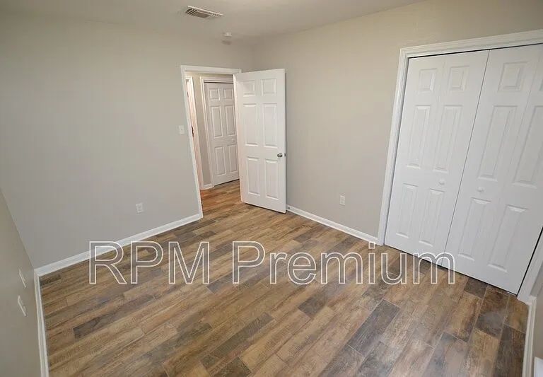 5157 Cumberland Cove Dr — Photo 14