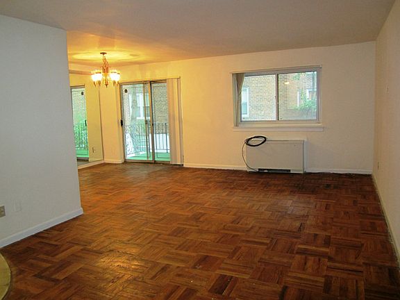 Living Room/ Dining Room