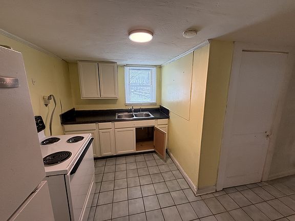 5th image of 153 Mellon St #B