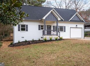 575 Cobb Cir SE, Smyrna, GA 30082