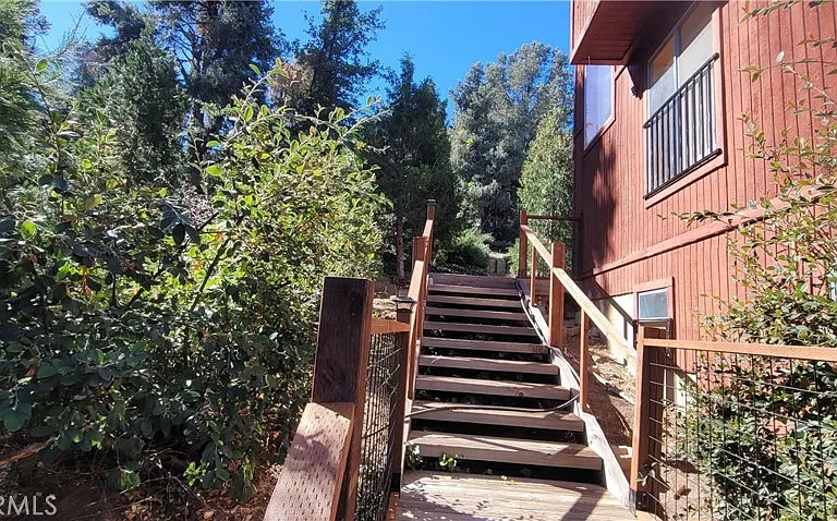 1317 Pinetree Dr — Photo 47