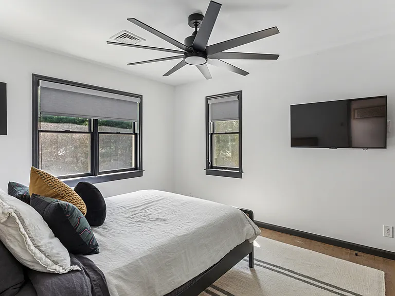 26 Harbor View Dr — Photo 15