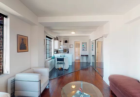 3rd image of 320 E 42nd St APT 2401