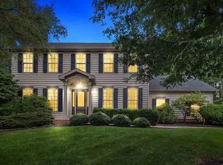 877 Willow Ridge Dr, York, PA 17404