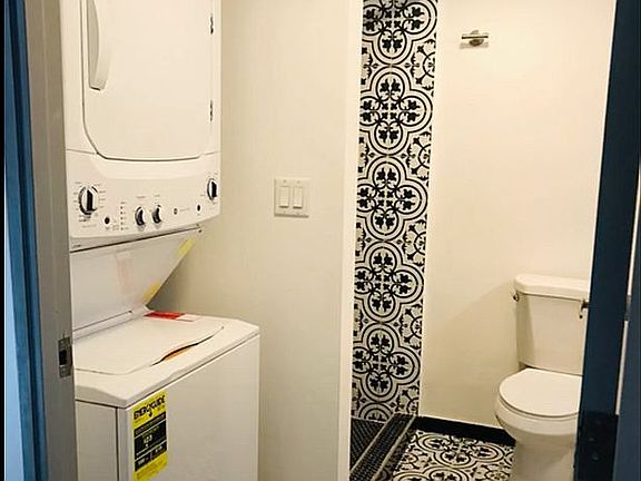 3rd image of 253 Calle De La Tanca Old