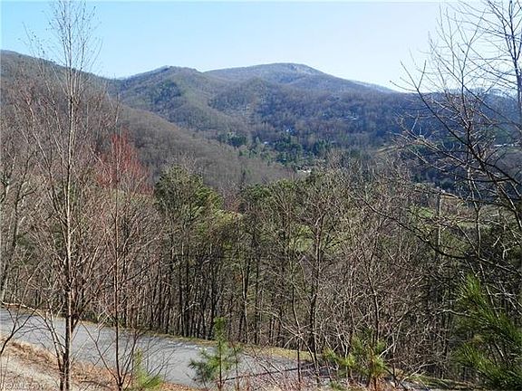 5th image of 4 Hickory Dr #4