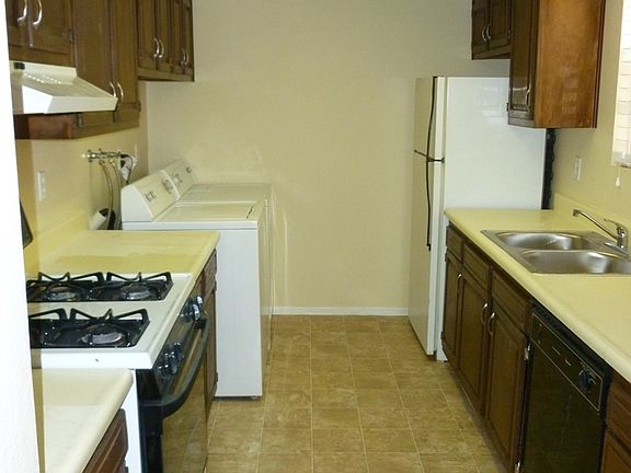 5th image of 4650 Koval Ln APT 1B