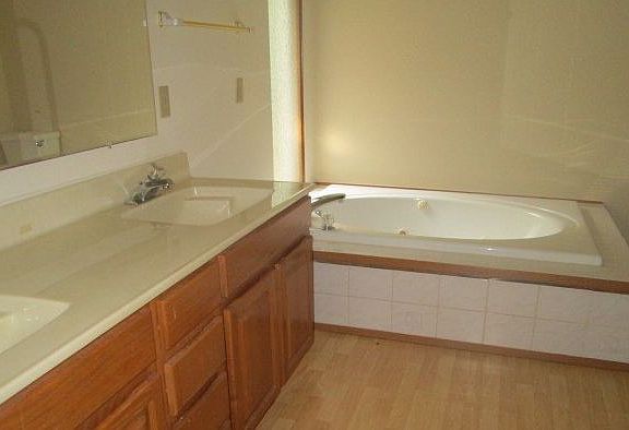 3rd image of 523 Whispering Cedars Ln
