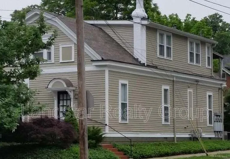 2127 Grinstead Dr #1 — Photo 2