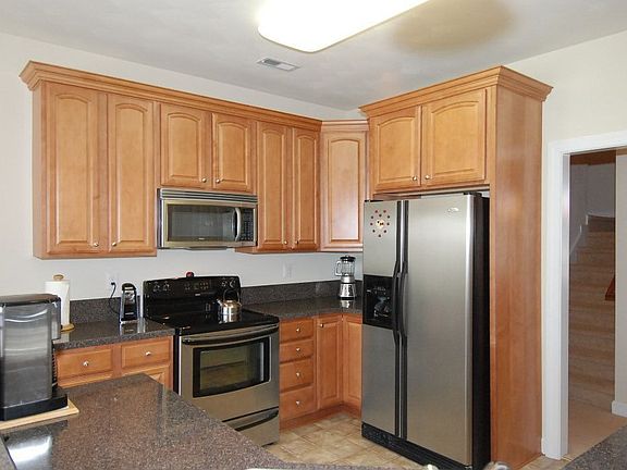 2nd image of 3331 Nansemond River Dr