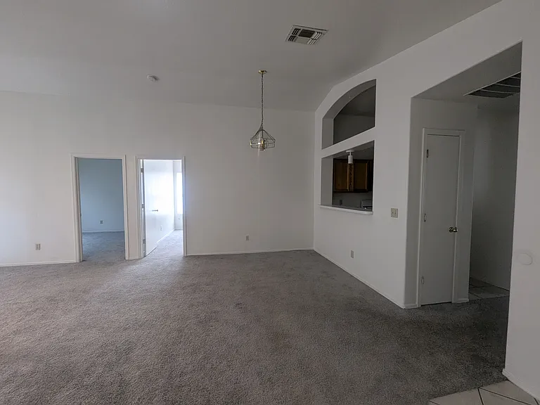 7835 S Lennox Ln — Photo 3