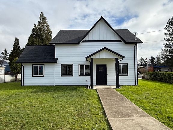 3rd image of 413 S Trade St