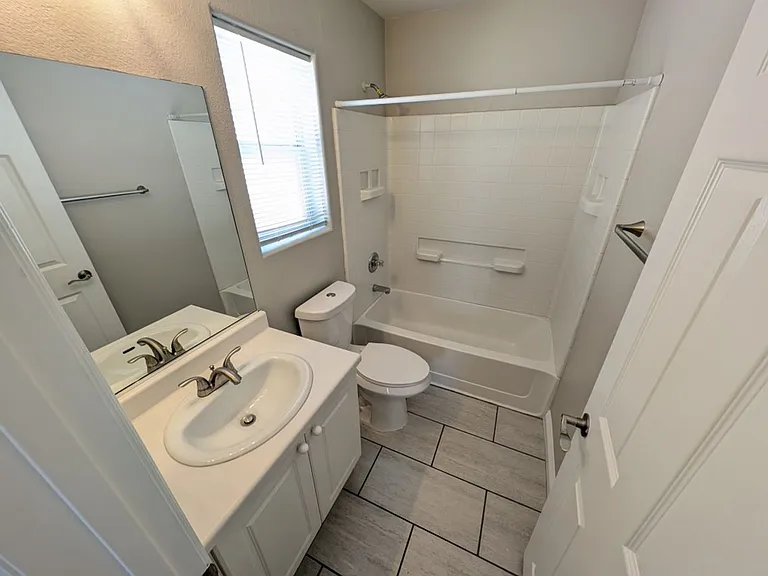 8708 Tomnitz Ave #101 — Photo 16