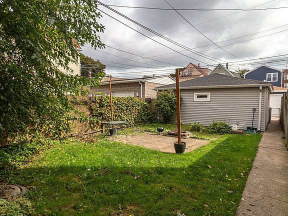 4th image of 3129 N Richmond St