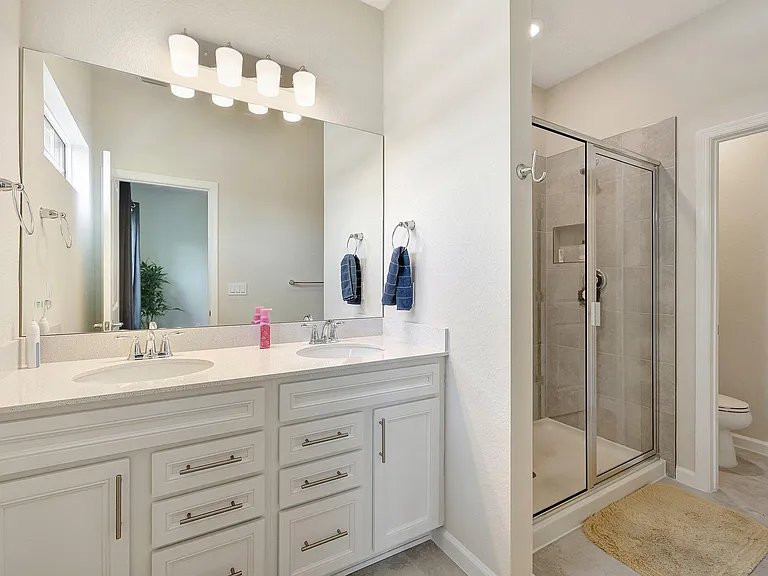 1807 SE Ocean Cove Way — Photo 22