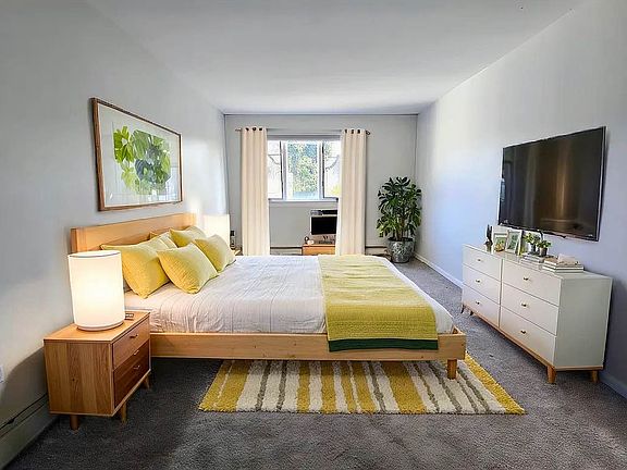 2nd image of 67 Battery Ave APT 1