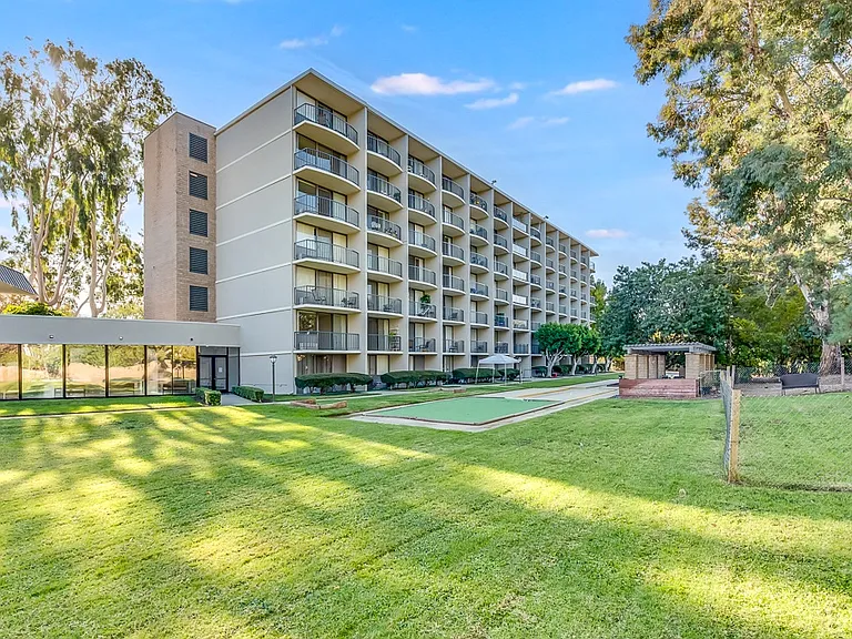 West Park Senior Living - Active Adult Living — Photo 3