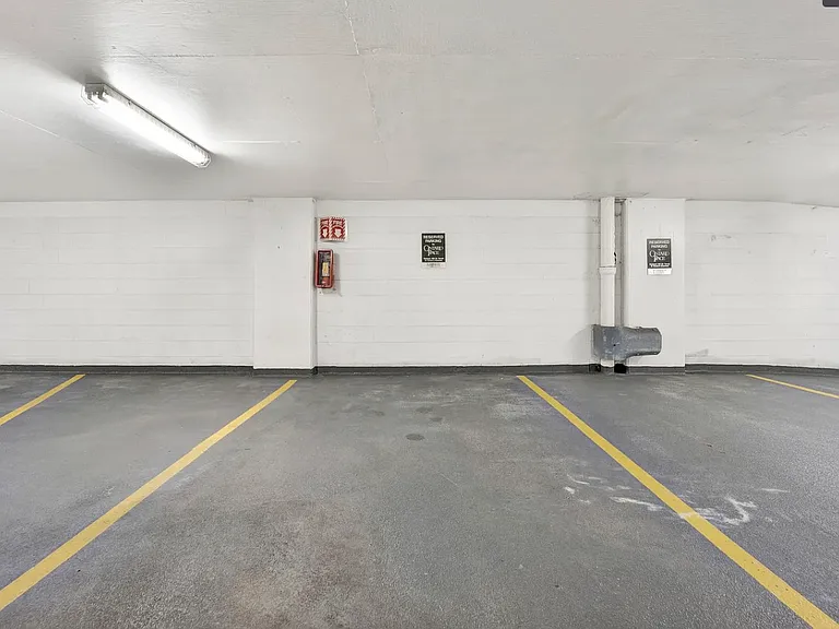10 E Ontario St #2820 — Photo 8