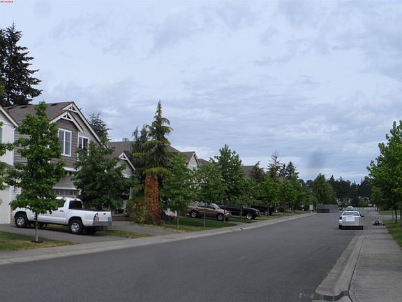 5th image of 18110 15th Ave E