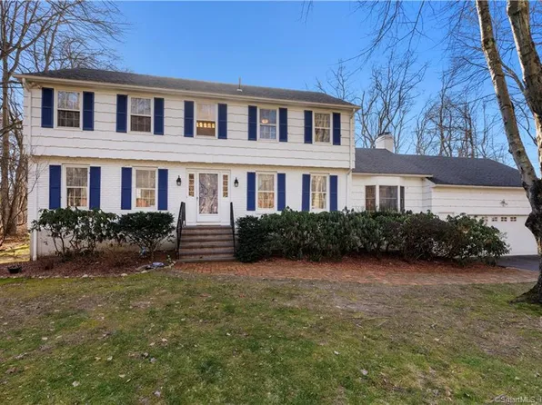 38 Forest Glen Drive, Woodbridge, CT 06525