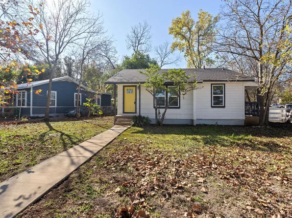 105 Riverside Dr, San Marcos, TX 78666