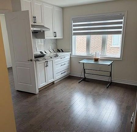 3rd image of 337 William Forster Rd