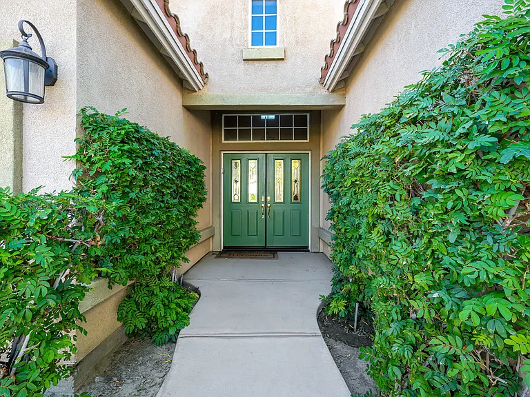 45168 Coeur Dalene Dr — Photo 45