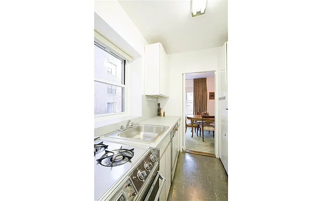 Sold by Douglas Elliman | media 40