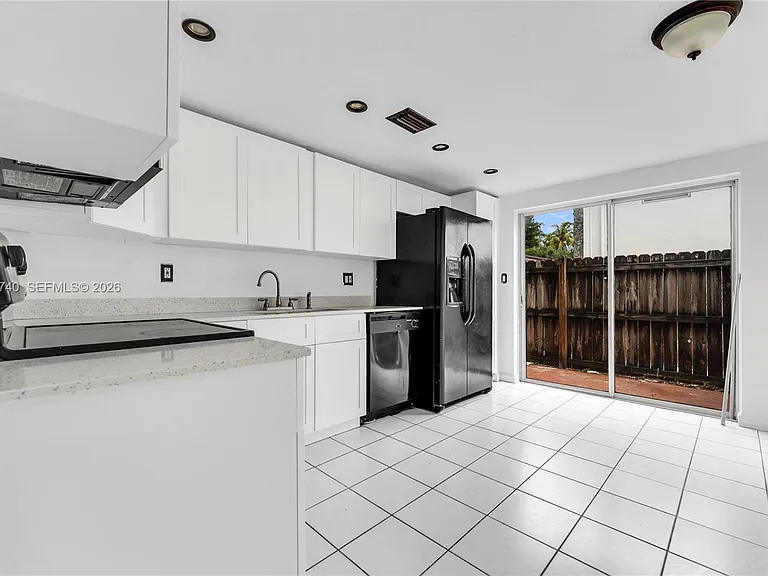321 SW 1st Ct #K-4 — Photo 6