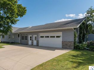 200 Kenzie St, Sherburn, MN 56171