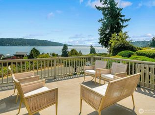 16535 41st Ave NE, Lake Forest Park, WA