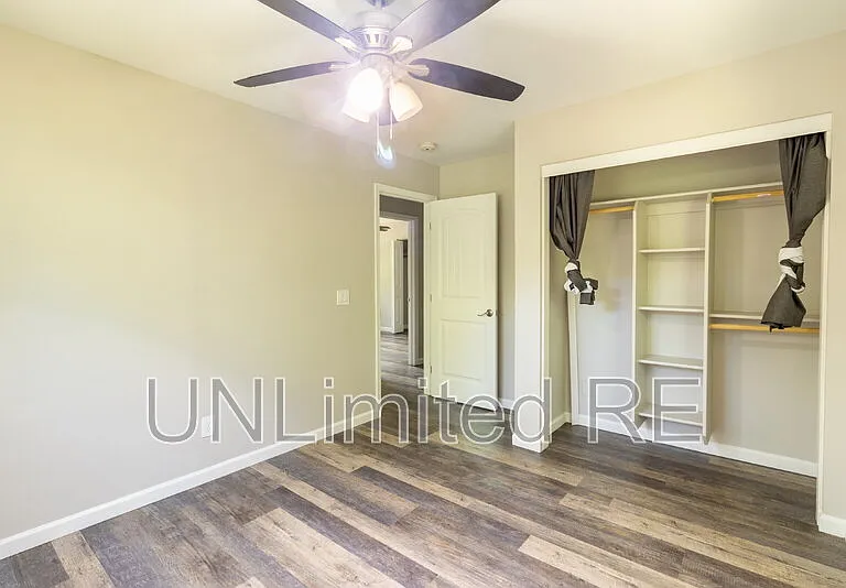 216 E Zuni Dr — Photo 18