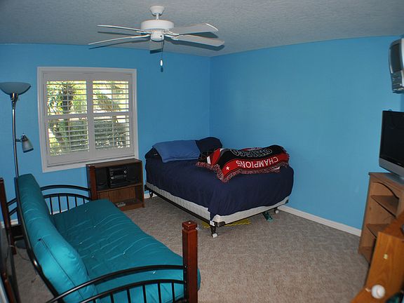 2nd image of 530 Brightwaters Dr