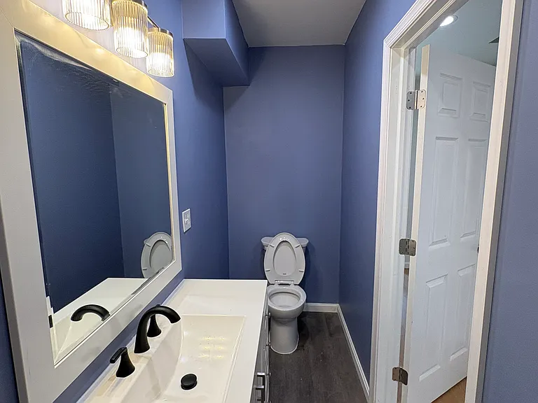 209 S Chapel St — Photo 20