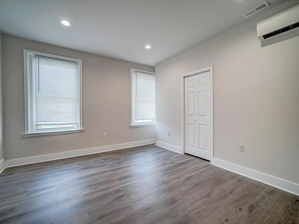 1st image of 2919 N Mascher St #2