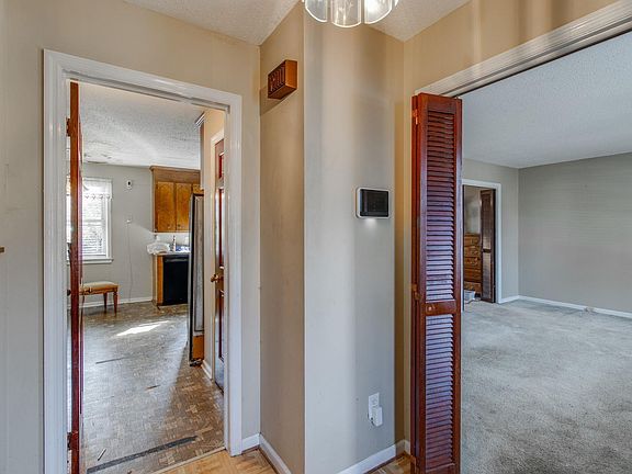 5th image of 7304 Teague Rd