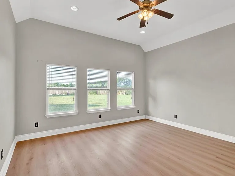 5395 Kyla Cir — Photo 13