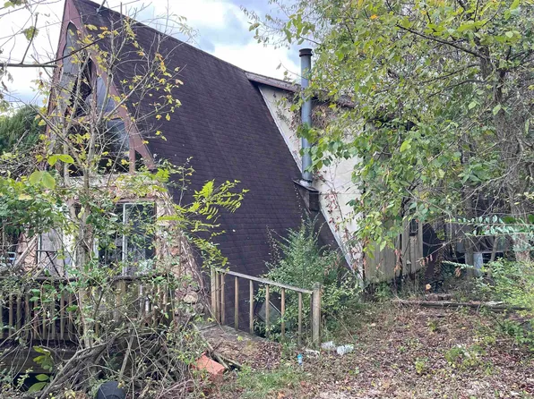 39 Tara Ln, Huntington, WV 25705