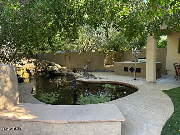 4th image of 26076 N 72nd Drive