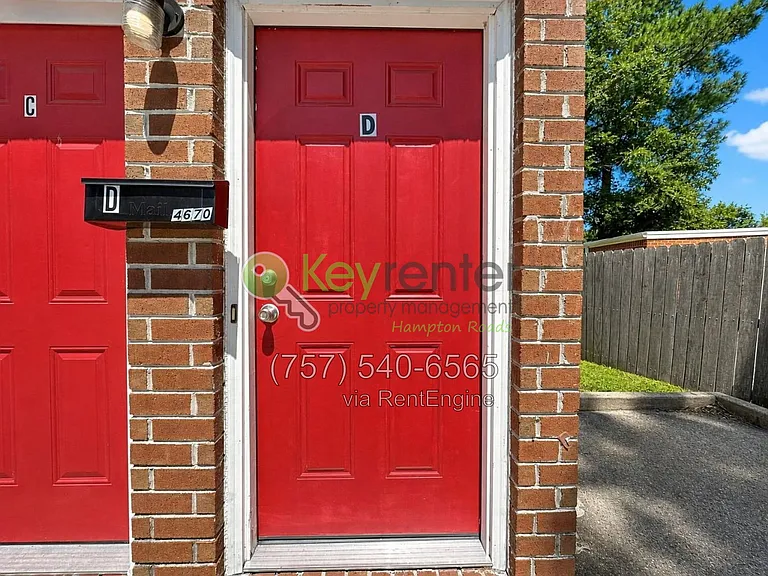 4670 Kincaid Ave #D — Photo 2