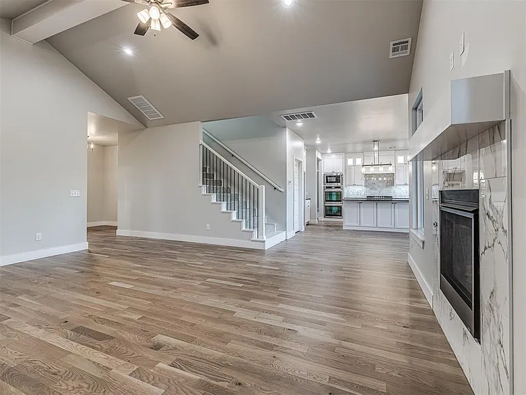4308 Luke Ln — Photo 9