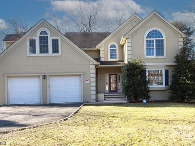 8 Ashland St, Caldwell, NJ, 07006
