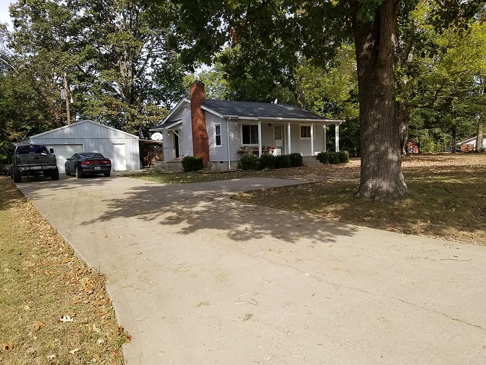 1299 Old Dover Rd, Cadiz, KY 42211 Zillow