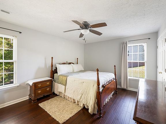 5th image of 1197 Nickolas Berten Way