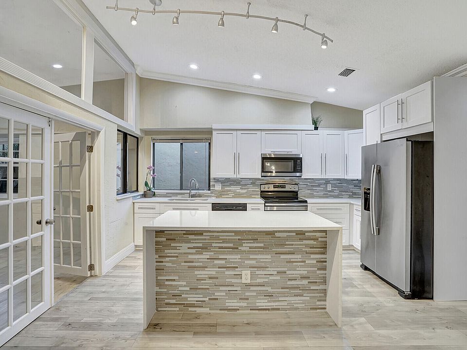 1st image of 1065 NW 20th Avenue