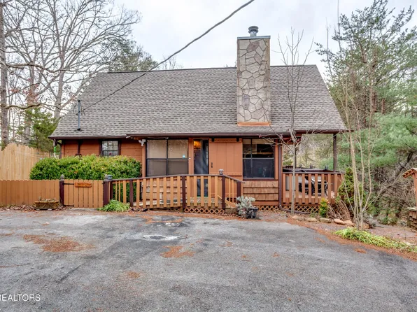 2429 Burke Ave, Pigeon Forge, TN 37876