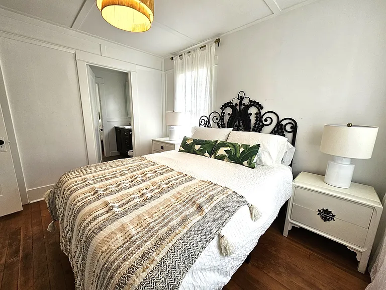 Front bedroom